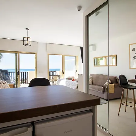 Beach Front Studio In Elviria Marbella Exterior photo