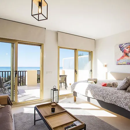 Beach Front Studio In Elviria Marbella Exterior photo