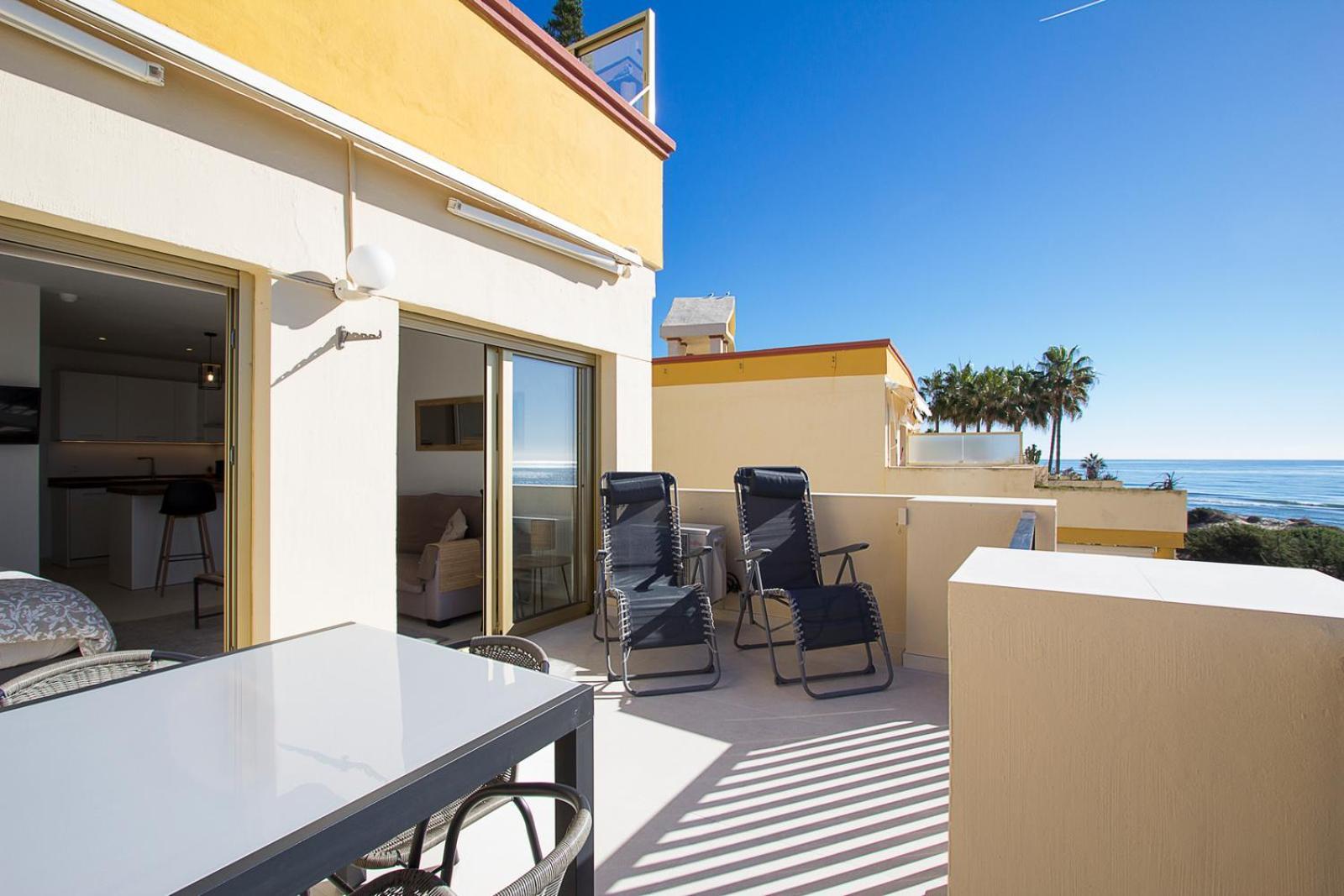 Front In Elviria Apartment *